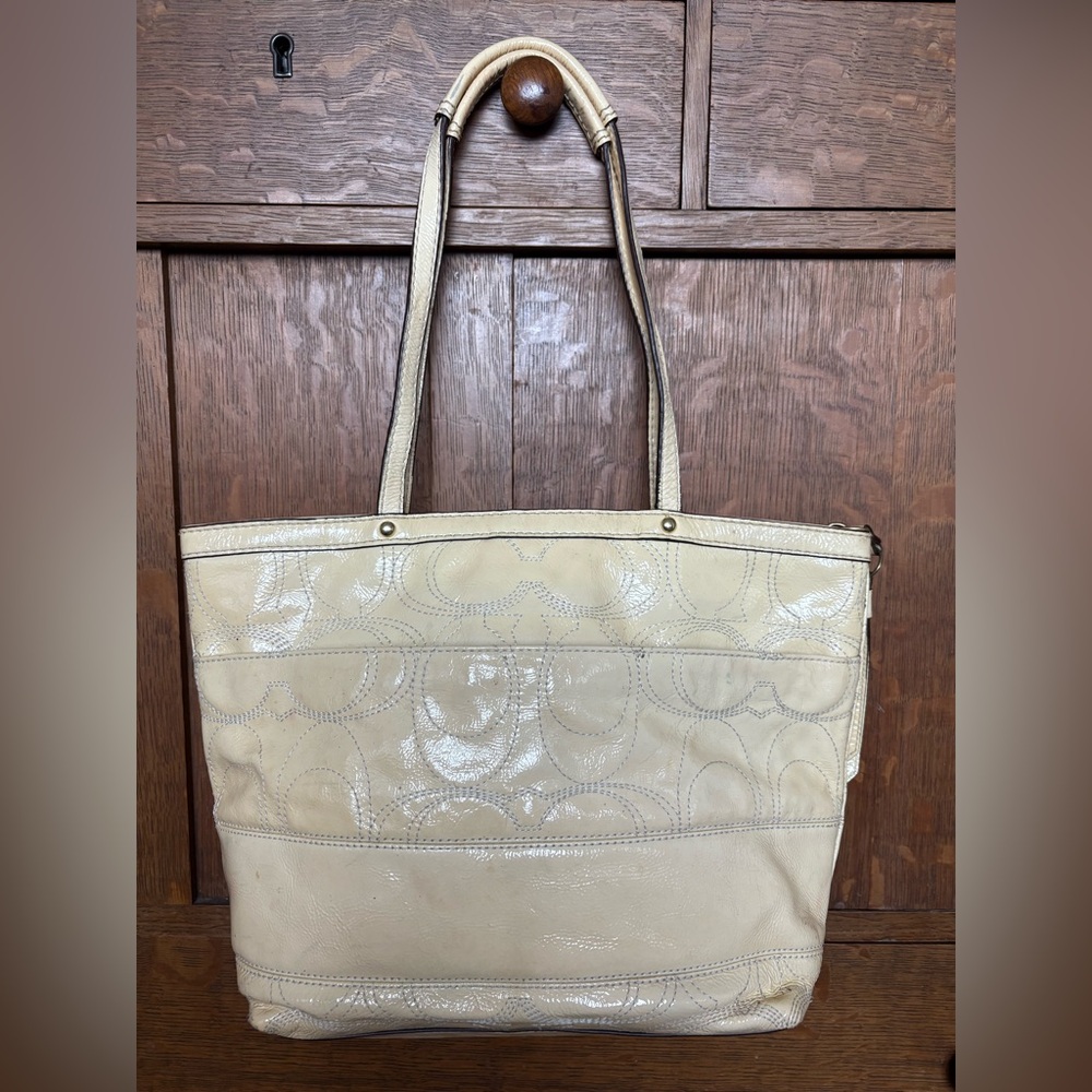 Coach signature stripe ivory, patent leather tote.